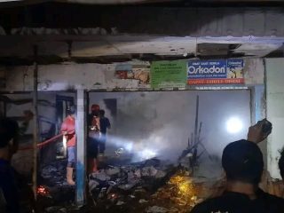 Rumah Dan Kios Di Kedalon Ludes Terbakar