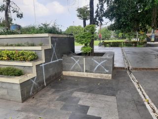 Tanda Silang Putih di Alun-Alun Pati Bukan Coretan Biasa, Pertanda Besar Renovasi Segera Dimulai!